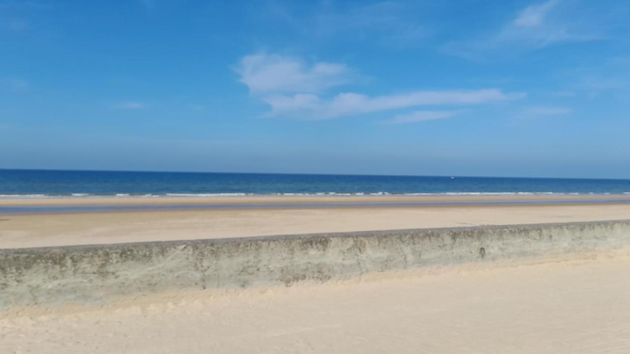 La Bourgandie Englesqueville-la-Percée Esterno foto